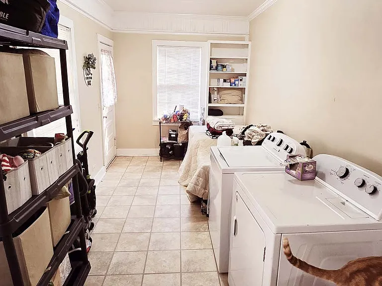 Laundry-storage