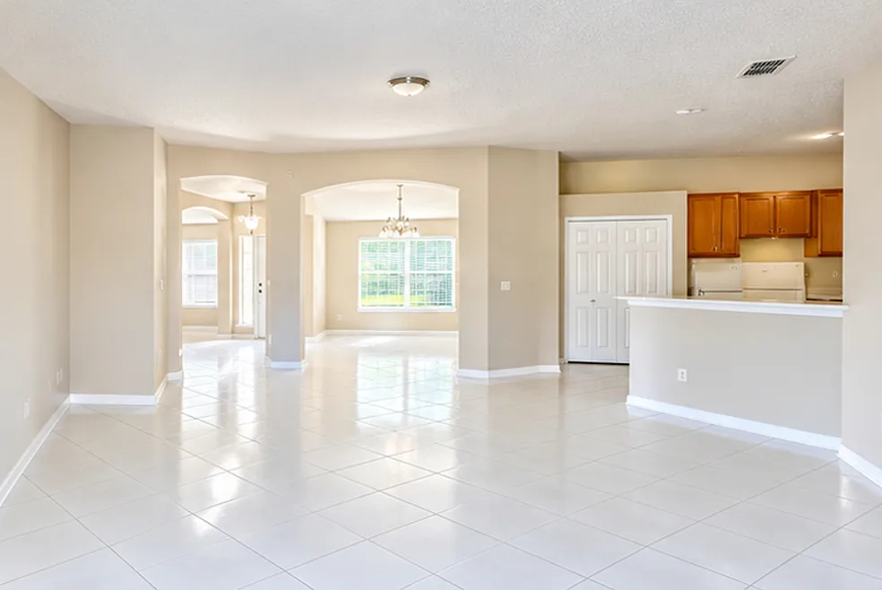 3008 Covenant Cove Dr — Photo 4