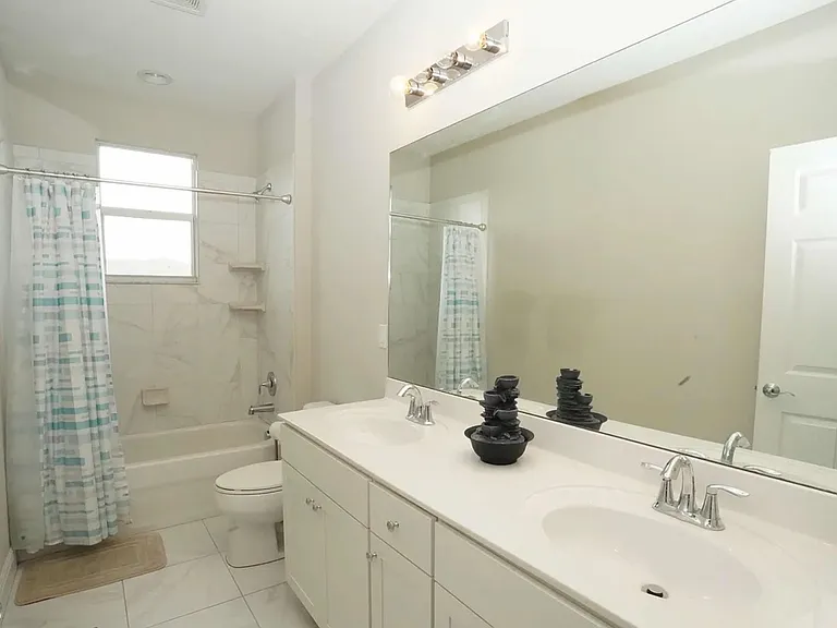 1271 NW Leonardo Cir — Photo 17