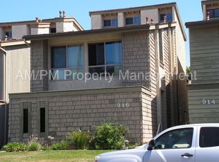 916 Palm Ave, Huntington Beach, CA 92648