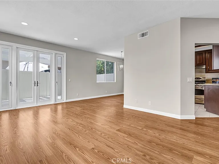 3 Alberta — Photo 11