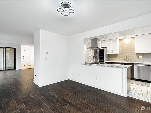4th image of 9902 NE 4th Street #4