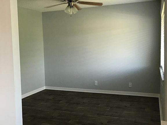 3rd image of 551 Village Ln