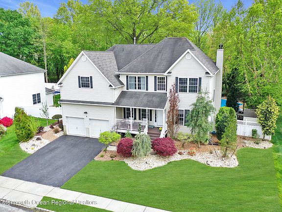 4th image of 8 Northgate Drive