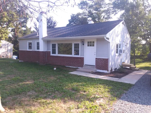 1365 N Sanatoga Rd, Pottstown, PA 19464