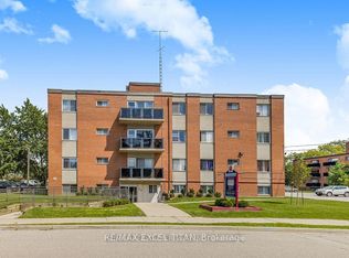 165 Colborne Ave #102, Richmond Hill, ON