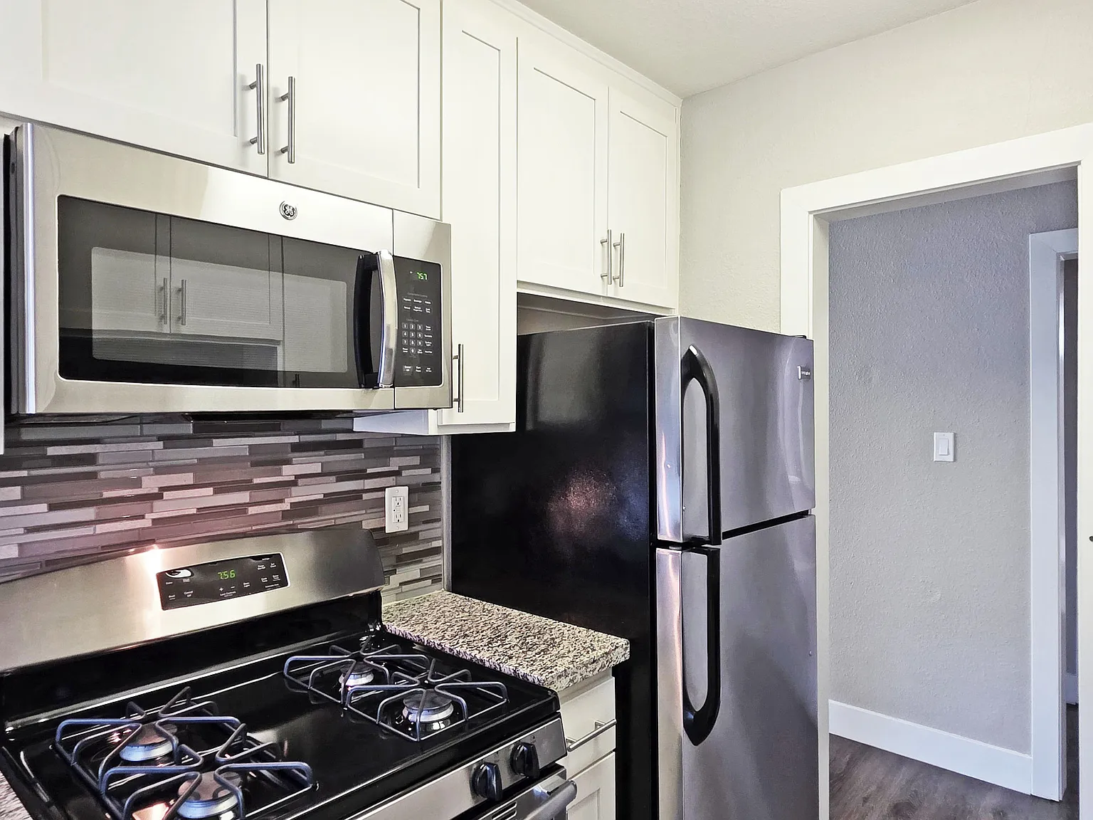 1 bed, 650 sqft, $1,495 — Photo 3