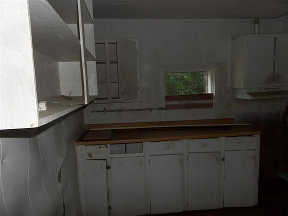 3rd image of 4075 Brookdale Ave