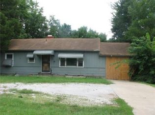 7729 E 55th St, Kansas City, MO 64129