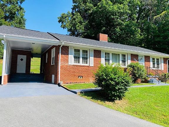 4th image of 130 Castle Heights Dr