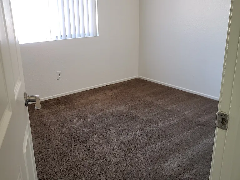 Sunnyside Townhomes — Photo 14