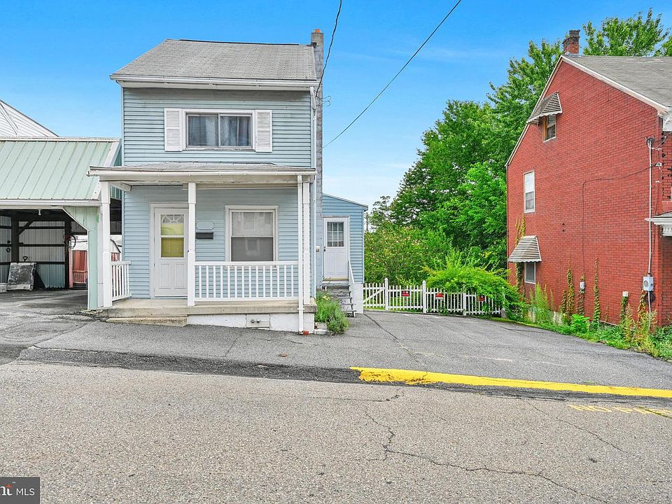 1st image of 135 Broad St #137