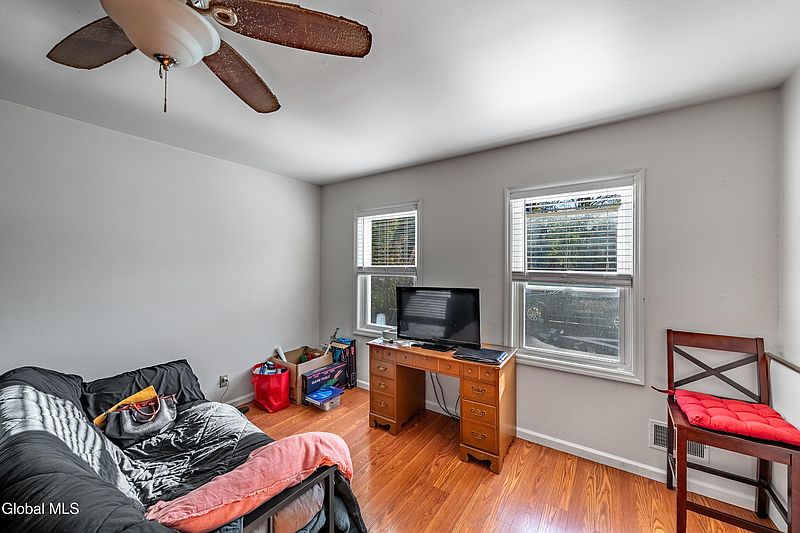 3rd image of 149 Jefferson Street