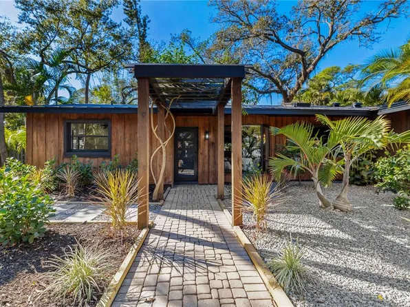 4534 Banan Pl, Sarasota, FL 34242