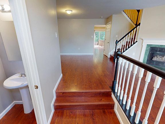 4th image of 10611 Riva Pl