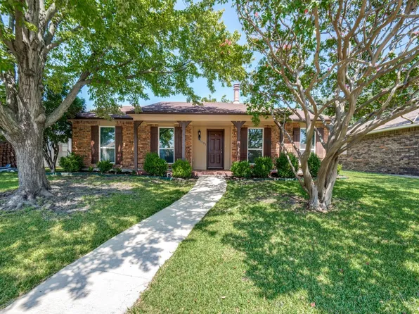 9001 Linda Vista Dr, Rowlett, TX 75088