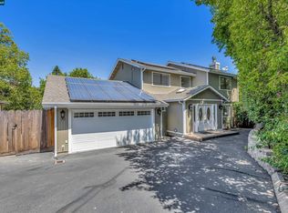 35 Sunrise Ln, Lafayette, CA 94549
