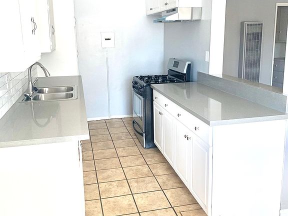 2nd image of 215 N Grandview Ave #219