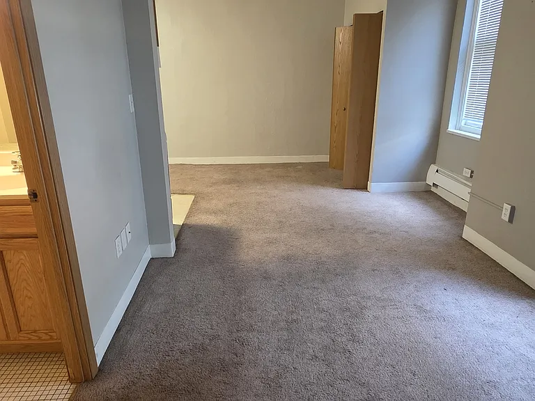 7th Place Apartments — Photo 35