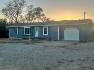 1581 N Fairchilds Rd, Salina, KS 67401