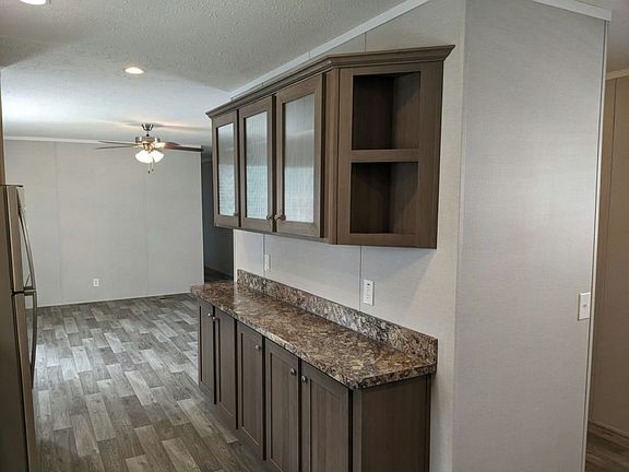 3rd image of 408 De Ville Dr
