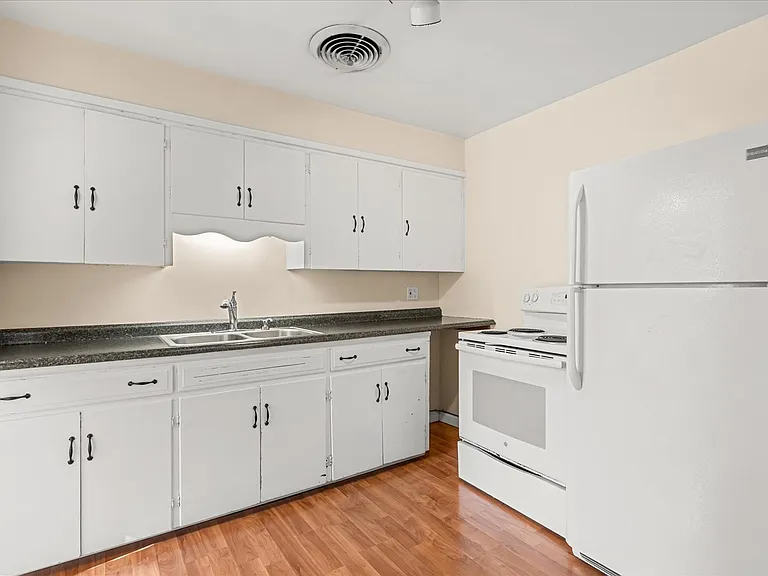 1671 Dale Ave — Photo 18
