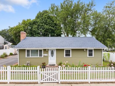 57 D St, Lowell, MA, 01851