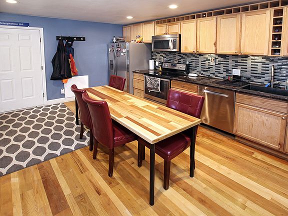 4th image of 1061 W Beaver Creek Blvd #M203