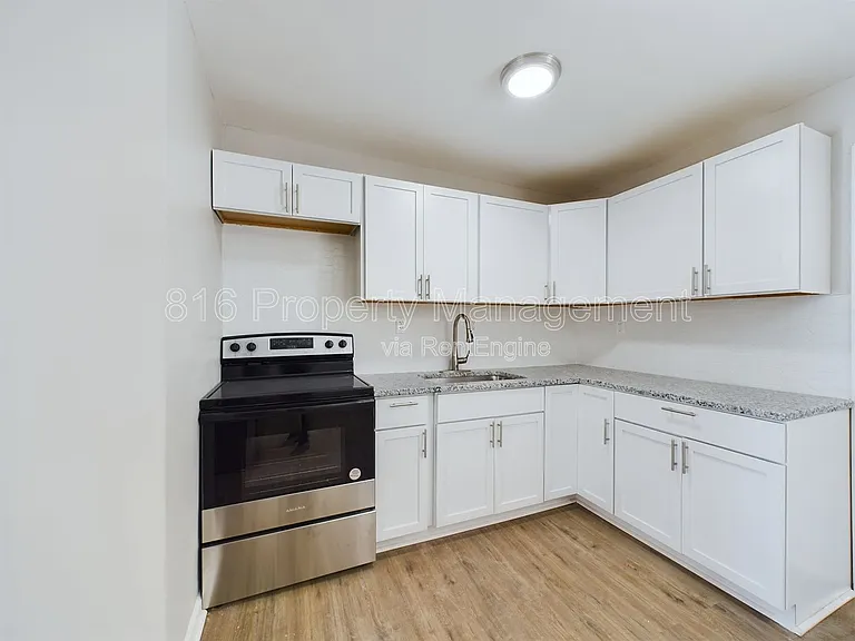 11404 Eastern Ave — Photo 4