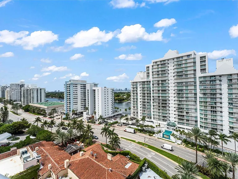 5959 Collins Ave #1201 — Photo 41
