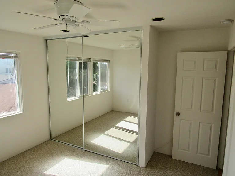 5083 Brighton Ave — Photo 11