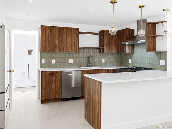5th image of 4264 W Radcliff Avenue