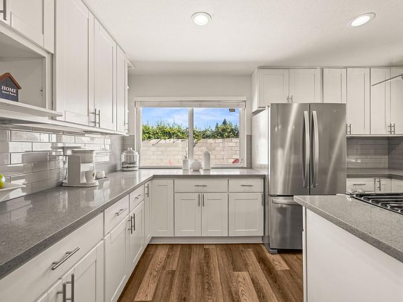 3rd image of 6091 Heath Way