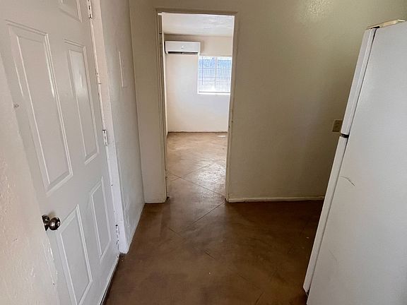 3rd image of 2514 N Geronimo Ave #6