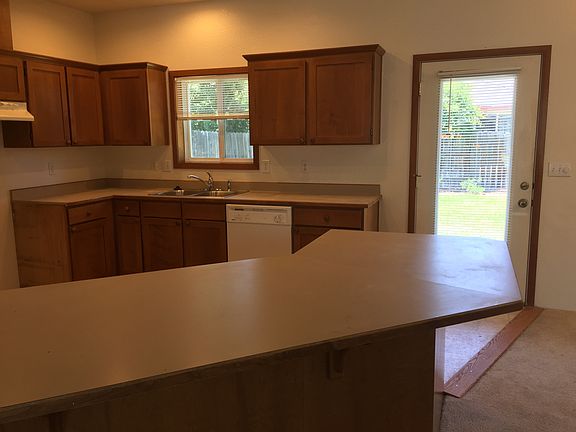kitchen, door to patio