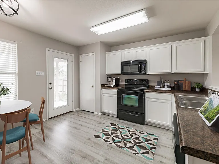 105 Pullman Place Blvd — Photo 13