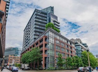 15 Bruyeres Mews #402, Toronto, ON M5V 0A7