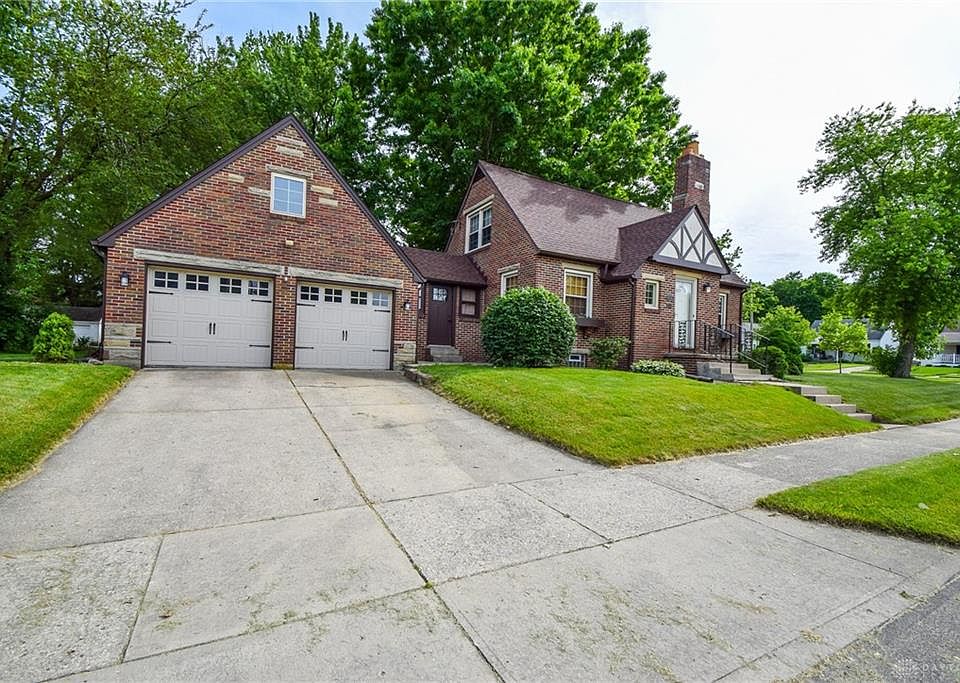 1st image of 936 Drury Ln