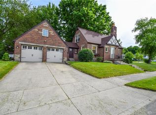 936 Drury Ln, Troy, OH 45373