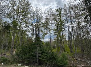 6 Sunset Hill Rd, Hancock, ME 04640