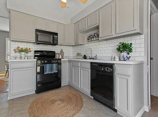 103 Tanner St, Bloomington, IL 61701