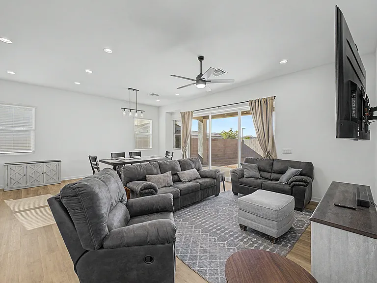 10112 E Trent Ave — Photo 13