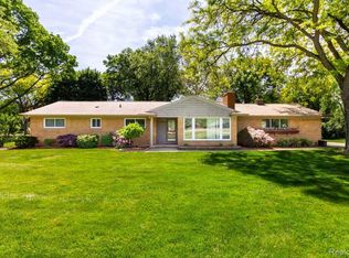 31641 Rocky Crst, Farmington Hills, MI 48336