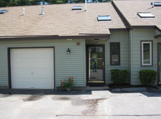 11 Tideview Dr, Dover, NH 03820