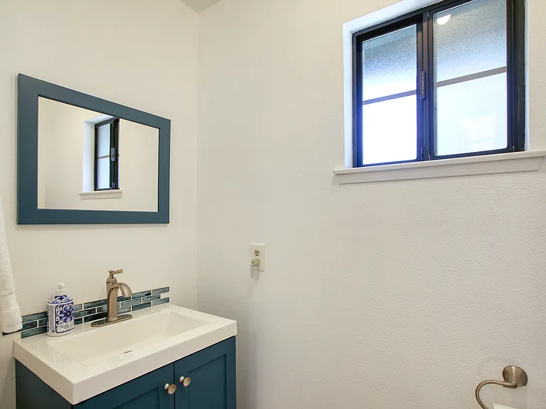 1540 Indiana Way — Photo 28