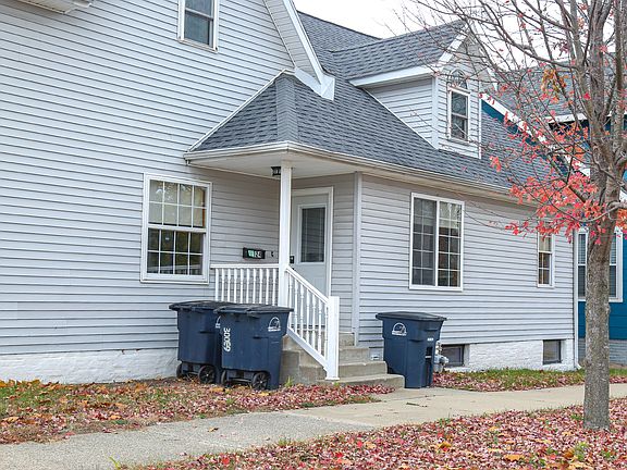 Entry into the apartment