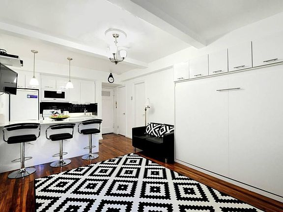 4th image of 5 Tudor City Pl APT 1217