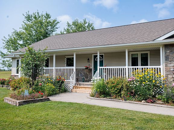 3rd image of 243 Fairbairn Rd