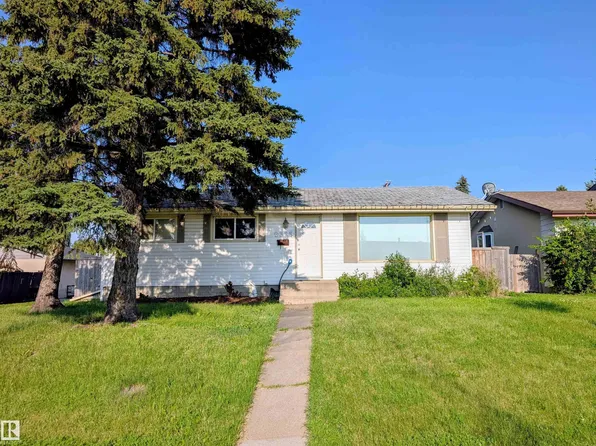 9325 168th St NW, Edmonton, AB T5R 2W1