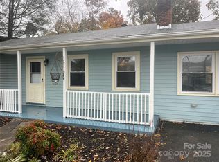 243 Governors View Rd, Asheville, NC 28805